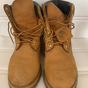 Timberland 6in Boots Size 9M